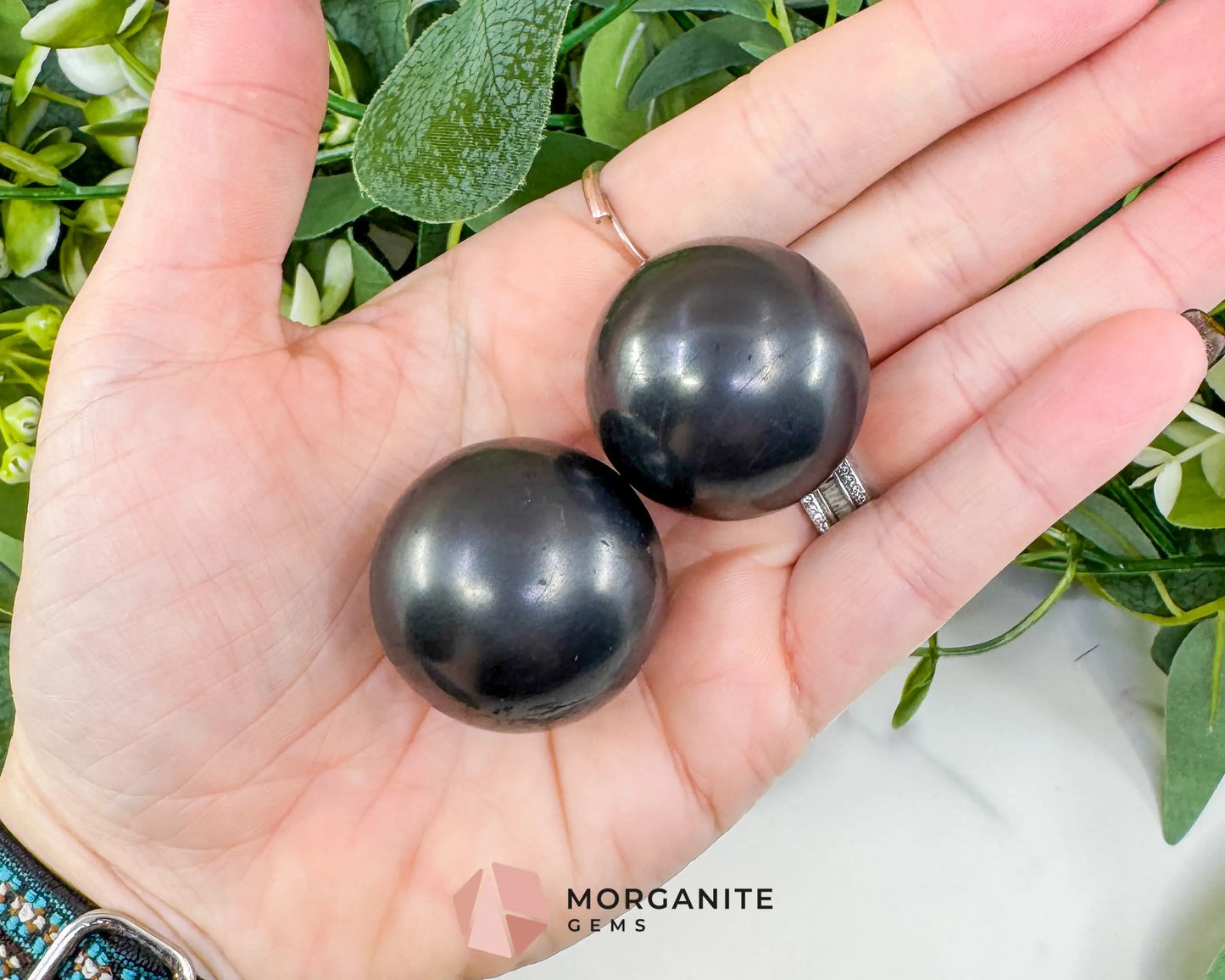 32mm Polished Shungite Sphere – High-Carbon Grounding Stone & EMF Protection Decor - Metaphysical Crystals