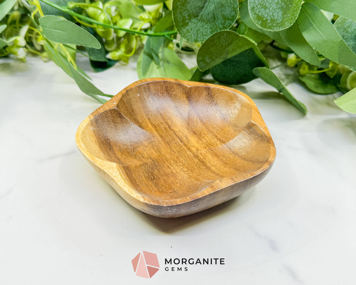 Handcrafted Wood Flower Display Bowl – 5" Scalloped Petal Dish for Crystals, Jewelry, & Boho Altar Decor