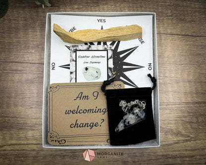 Aquarius Pendulum Set – Astrology Divination Kit with Crystal Pendulum Zodiac Mat Gift Box & Mindset Prompts