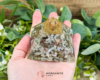 Chrysoprase Orgonite Pyramid with Clear Quartz Point – Heart‑Healing & Energy‑Balancing Crystal Pyramid - Metaphysical