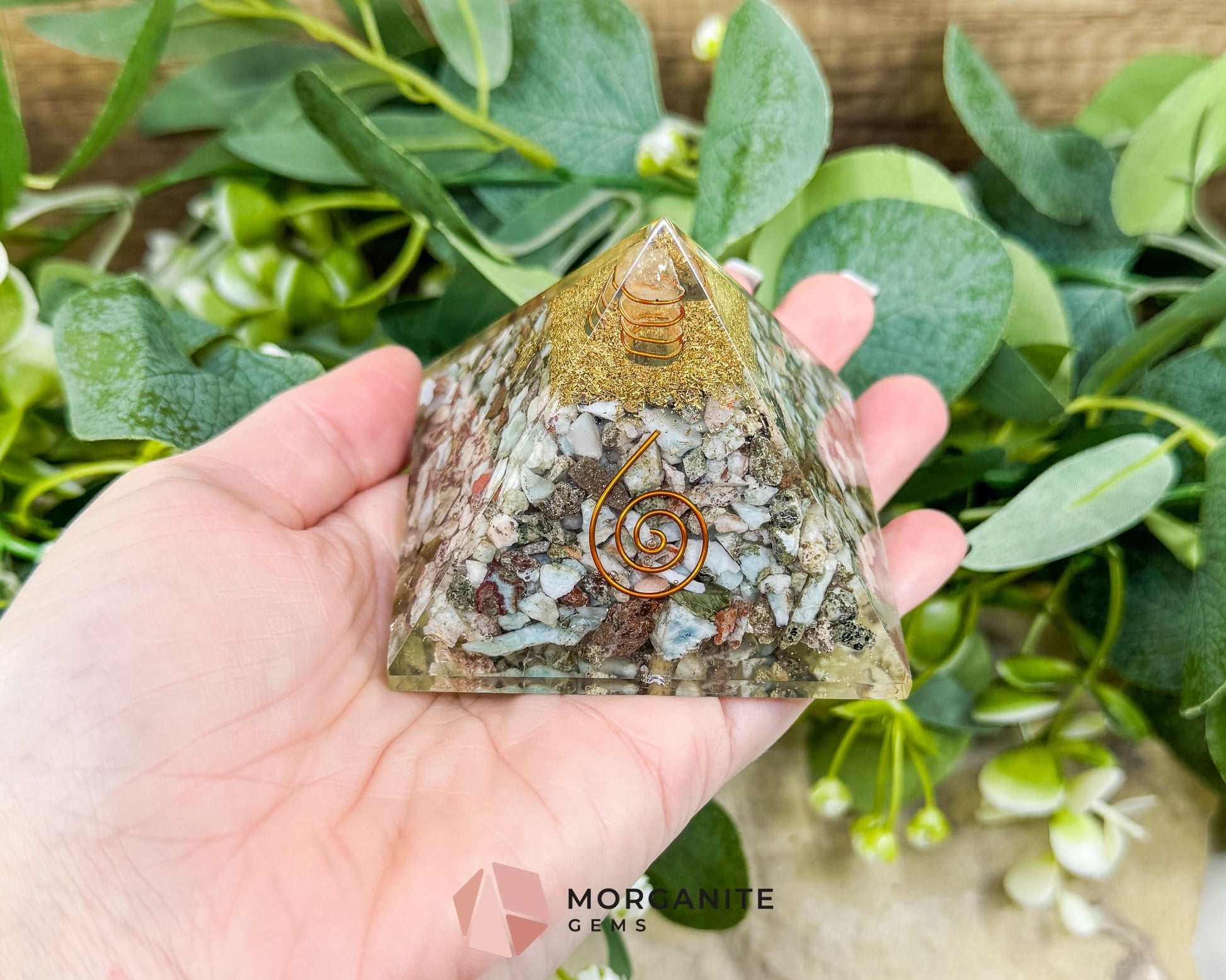Chrysoprase Orgonite Pyramid with Clear Quartz Point – Heart‑Healing & Energy‑Balancing Crystal Pyramid - Metaphysical
