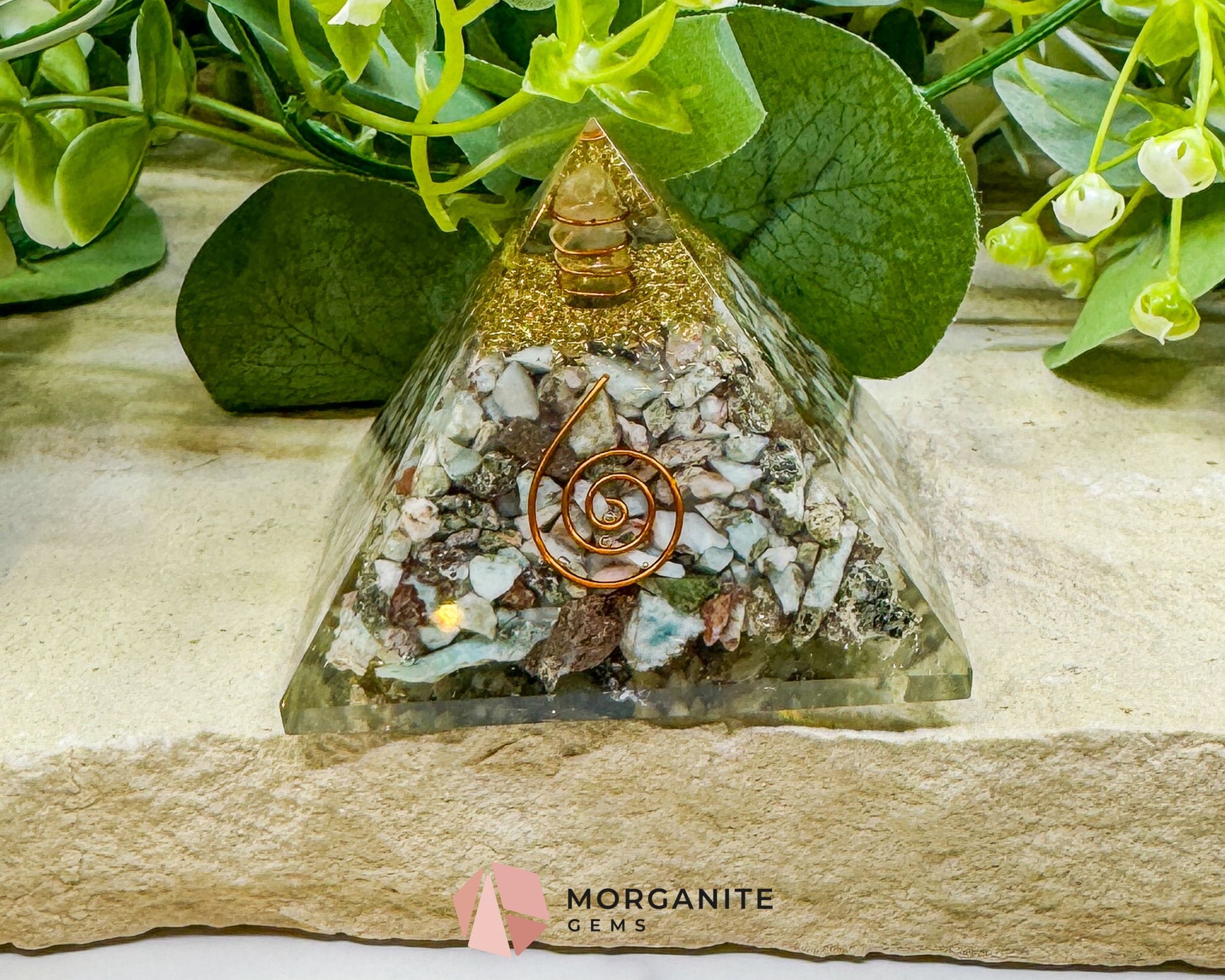 Chrysoprase Orgonite Pyramid with Clear Quartz Point – Heart‑Healing & Energy‑Balancing Crystal Pyramid - Metaphysical