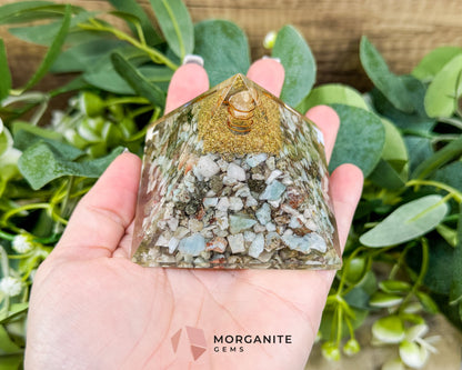 Chrysoprase Orgonite Pyramid with Clear Quartz Point – Heart‑Healing & Energy‑Balancing Crystal Pyramid - Metaphysical