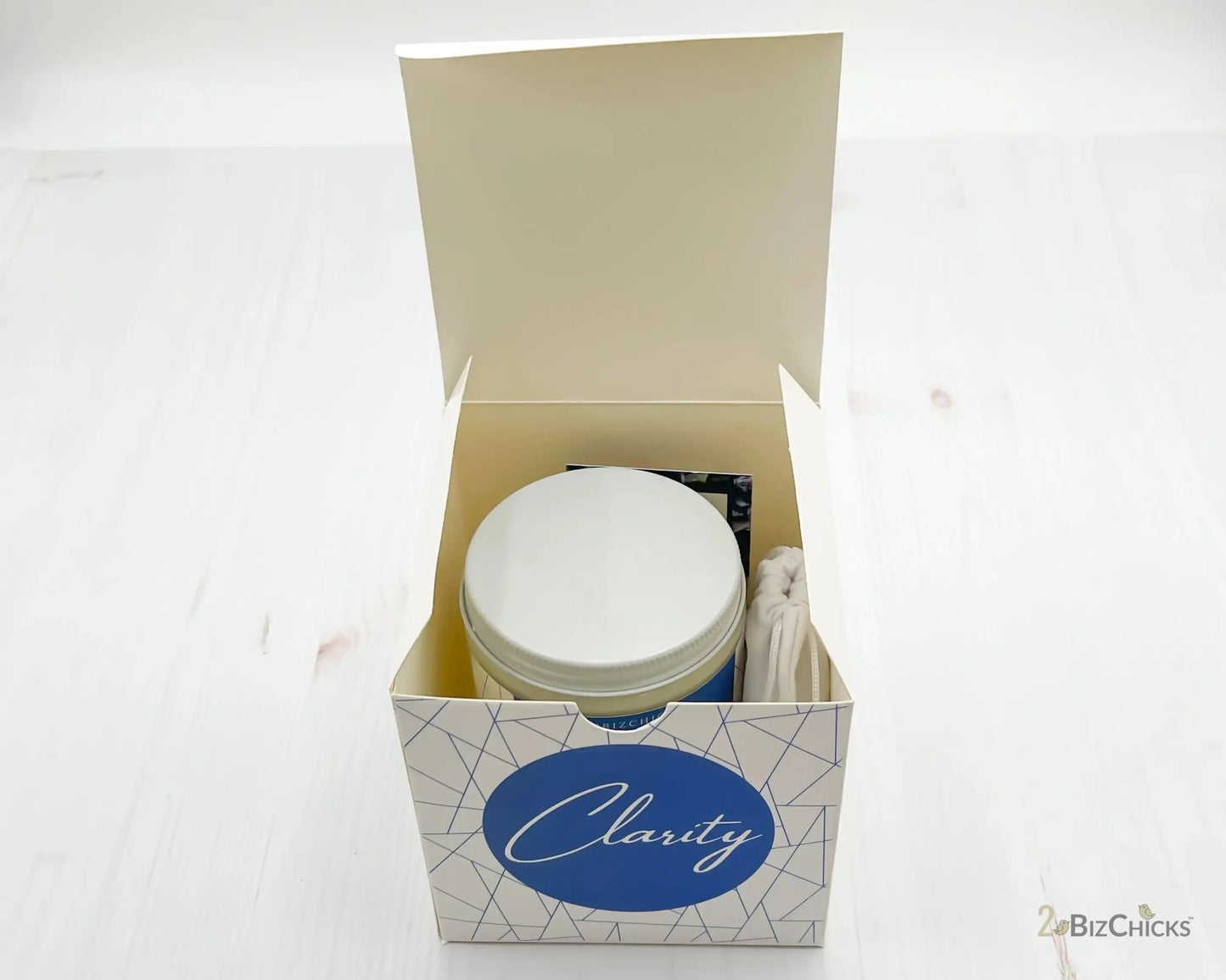 Clarity Scented Candle with Crystal-Morganite Gems