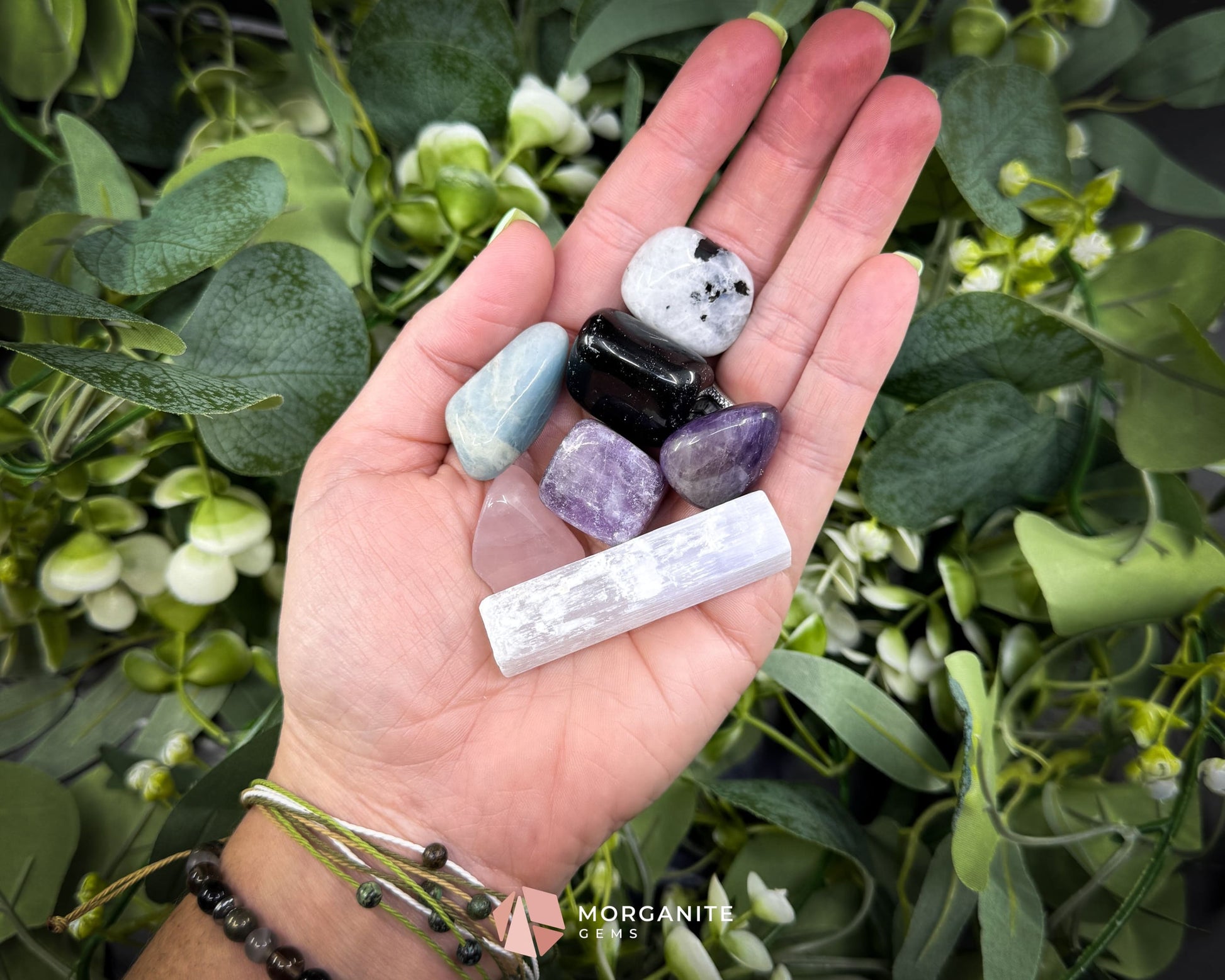 Aquarius Crystal Gift Box for Healing and Zodiac Harmony - Metaphysical Crystals