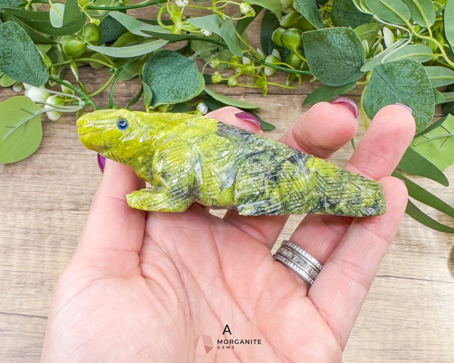 Hand-Carved Iguana in Green Serpentine – Unique & One-of-a-Kind Sculpture - Metaphysical Crystals