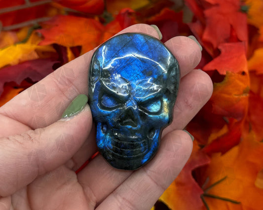 High-Quality Labradorite Skull Carving – Handcrafted Crystal Art-Morganite Gems