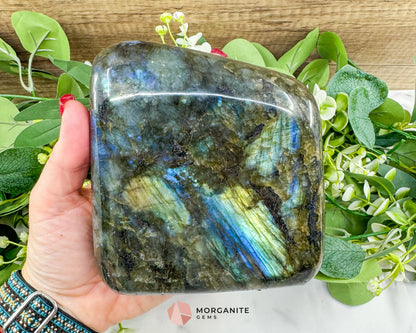 Labradorite Freeform No.9 – 1.37kg Polished Standing Crystal for Intuition Transformation & Energy Shielding