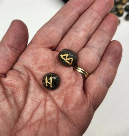 Labradorite Gemstone Rune Sets with Velvet Pouch-Morganite Gems
