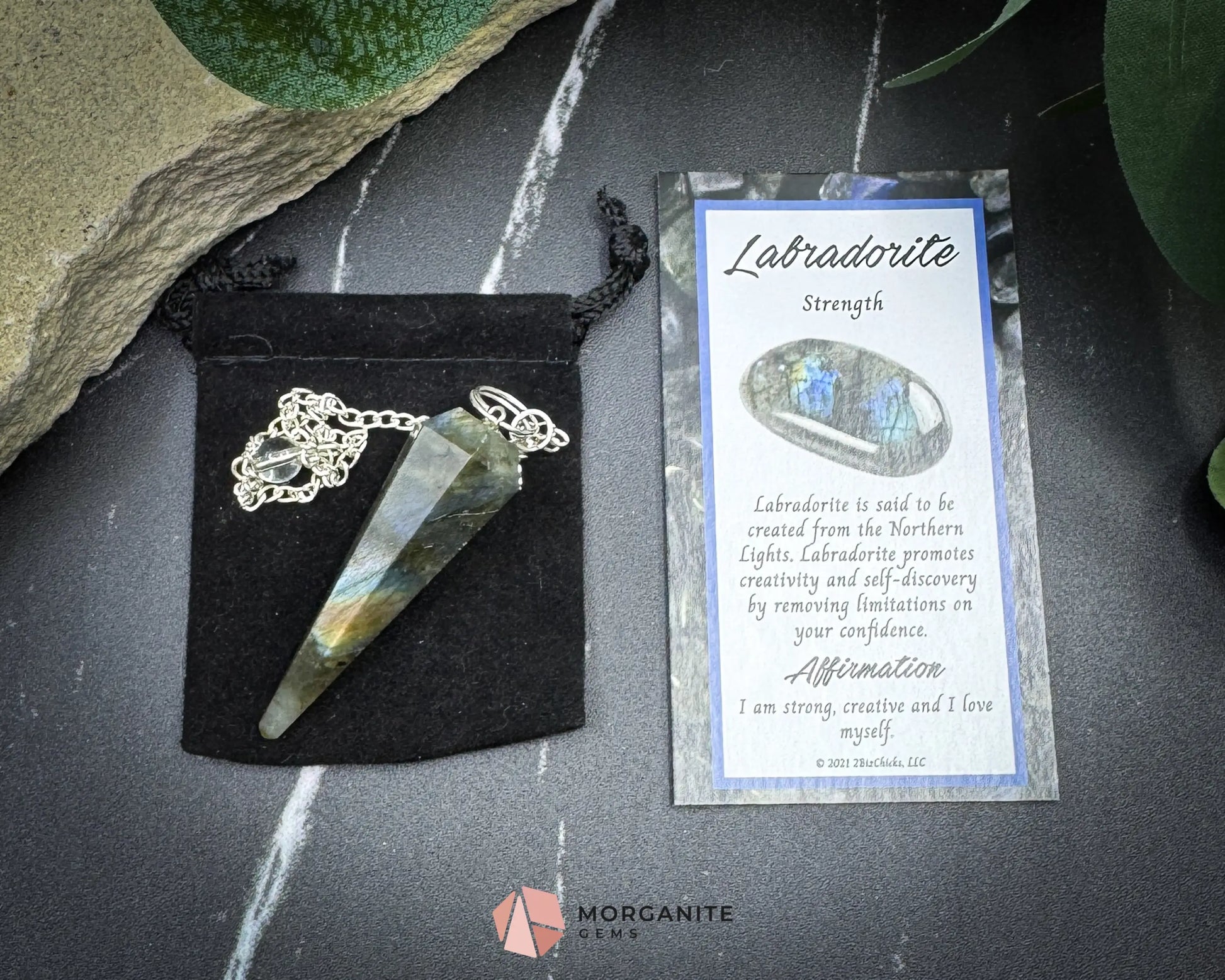Leo Pendulum Set – Astrology Crystal Divination Kit with Zodiac Mat Gift Box & Confidence-Boosting Energy Tools
