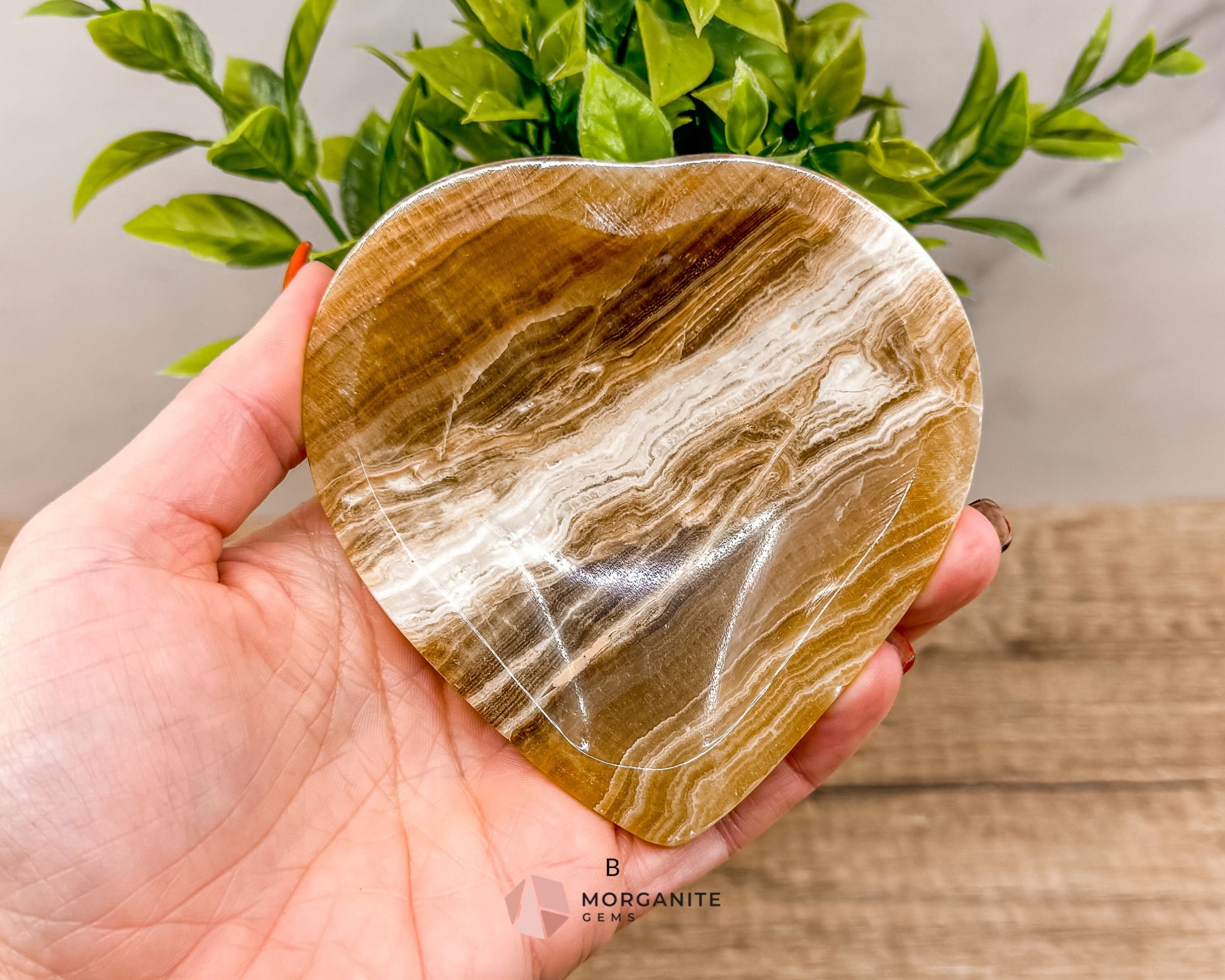 Onyx Heart Dish – Natural Stone Heart-Shaped Bowl for Jewelry, Crystals & Decor-Morganite Gems