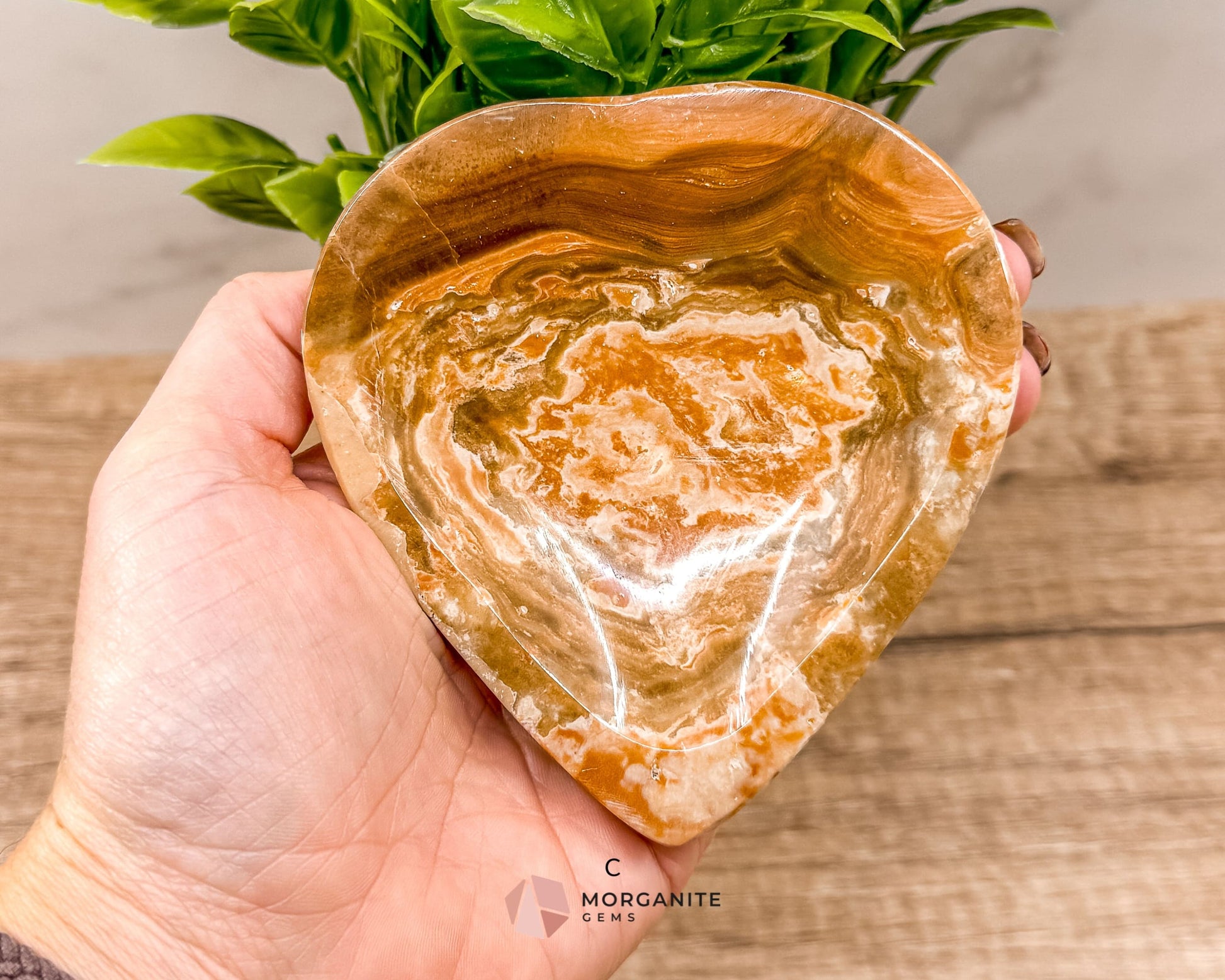 Onyx Heart Dish – Natural Stone Heart-Shaped Bowl for Jewelry, Crystals & Decor-Morganite Gems