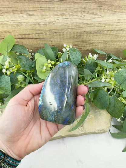 Midnight Electric Labradorite Freeform No. 7 – 0.74 lb High‑Flash Crystal for Transformation & Spiritual Awakening