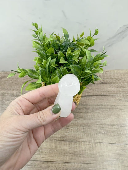 Clear Quartz Mushroom Carving – Symbol of Growth and Clarity