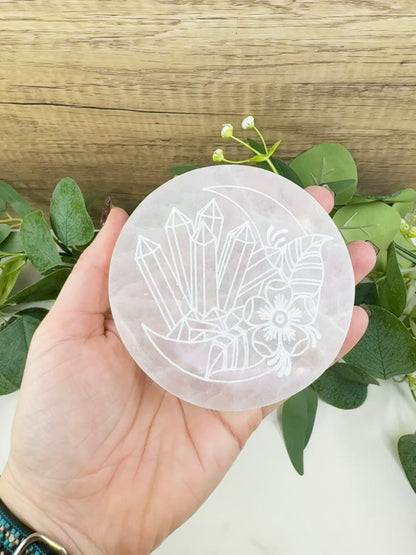 4" Engraved Selenite Charging Plate – Crystal Moon & Flower Cleansing Station for Gemstones & Jewelry