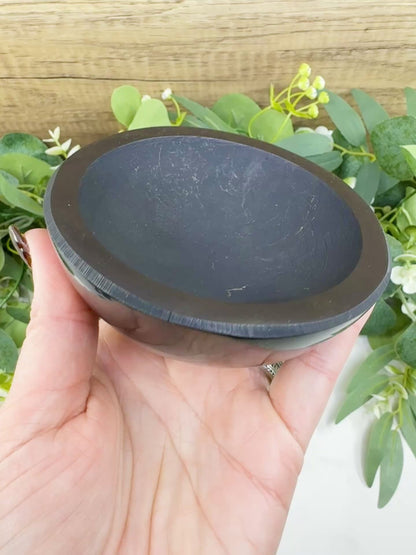 Polished Shungite Bowl – High-Carbon Grounding Dish & EMF Protection