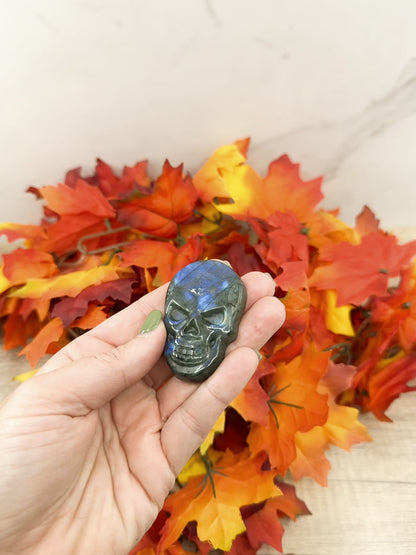 High-Quality Labradorite Skull Carving – Handcrafted Crystal Art