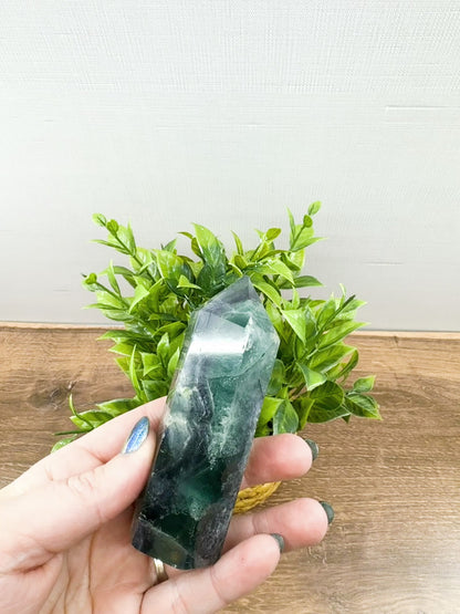 Fluorite Tower Point: Vibrant Clarity and Energy Amplification