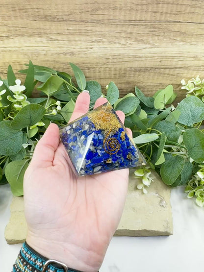 Lapis Lazuli Orgonite Pyramid with Clear Quartz Point – Wisdom & Intuition Energy Pyramid (≈ 2.7")