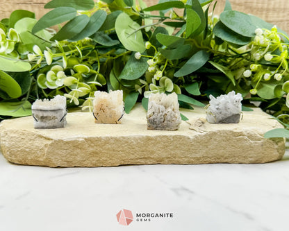 Quartz Gemhog with Glasses – Mini Clear Quartz Figurine (≈ 1″‑1.5″) - Metaphysical Crystals