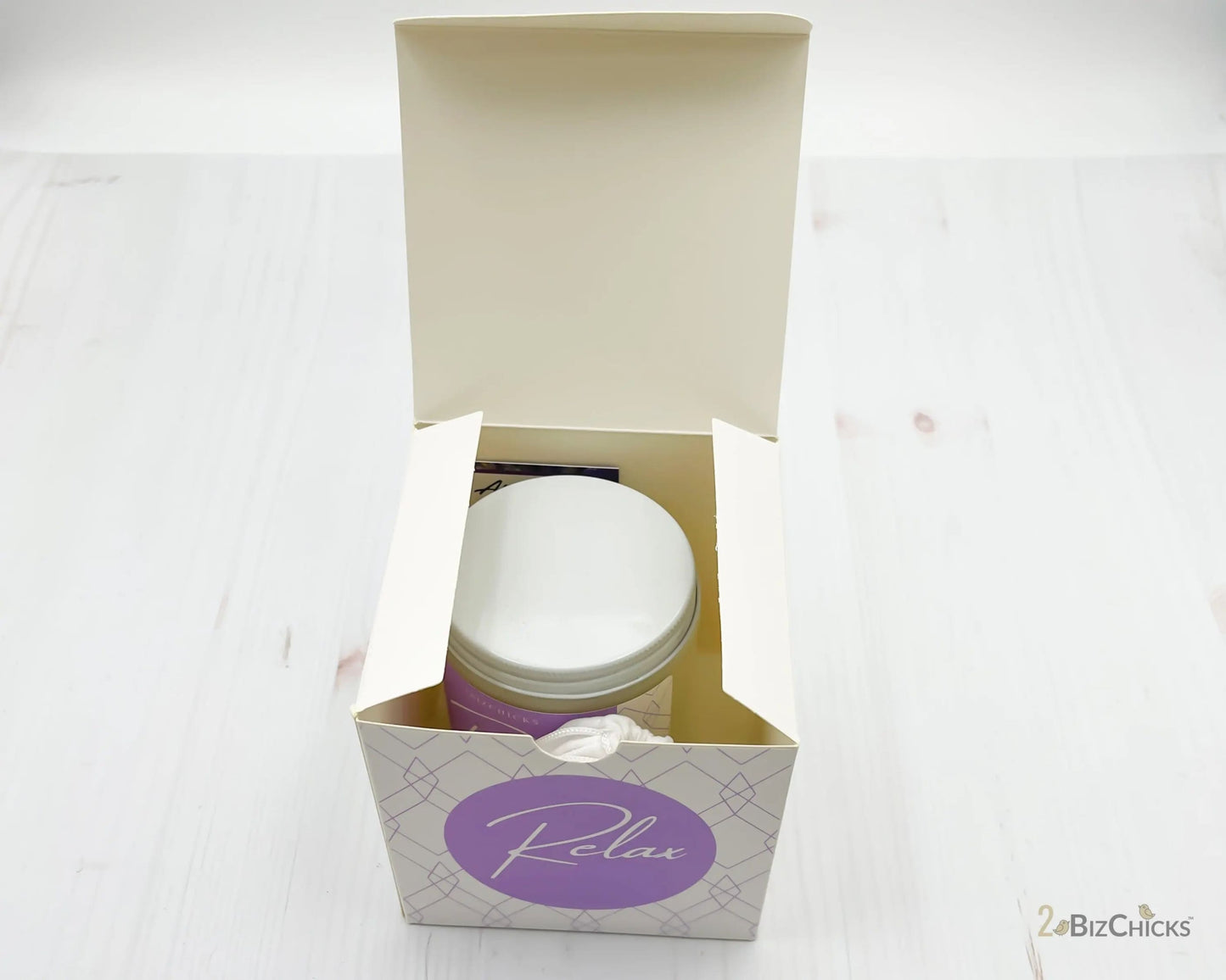 Relax Scented Candle with Crystal-Morganite Gems