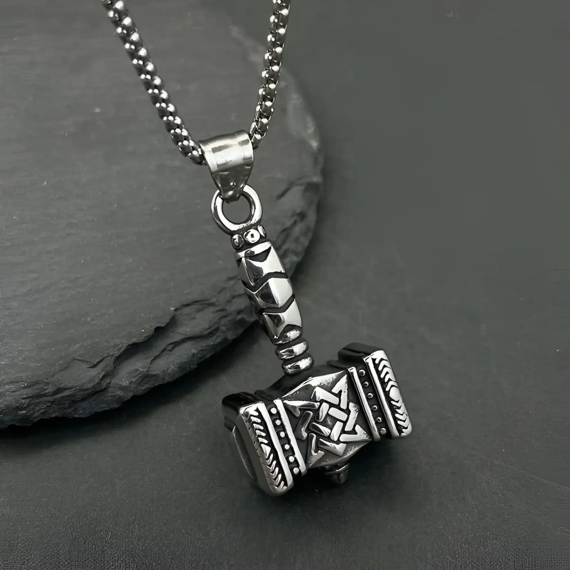 Retro Viking Thor’s Hammer Pendant Necklace
