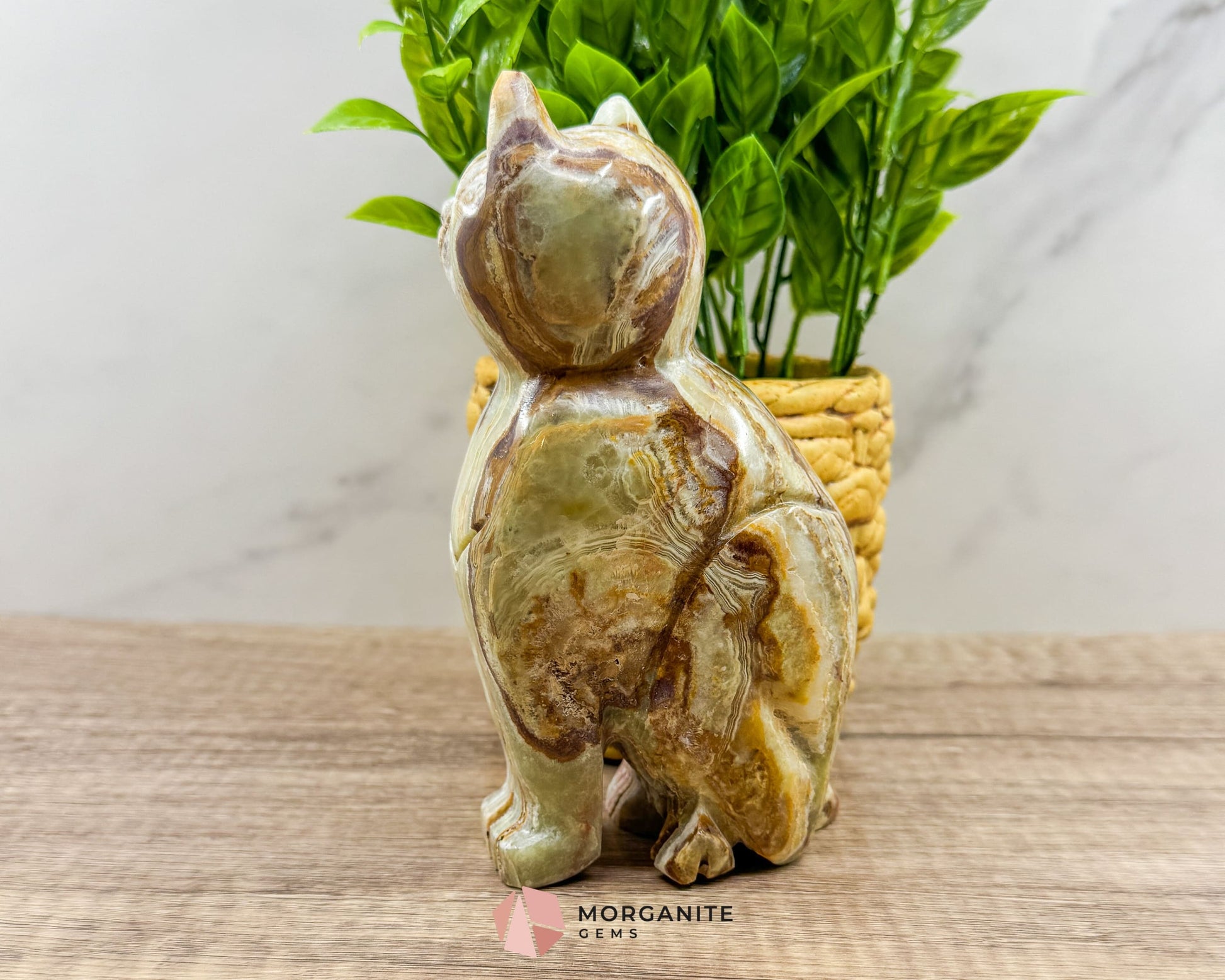 Solid Onyx Carved Cat – Handcrafted 6-Inch Decorative Sculpture-Morganite Gems