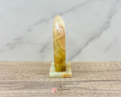 Wolf in Crescent Moon Onyx Carving – Unique Natural Stone Artwork for Strength, Intuition & Mystical Decor-Morganite Gems